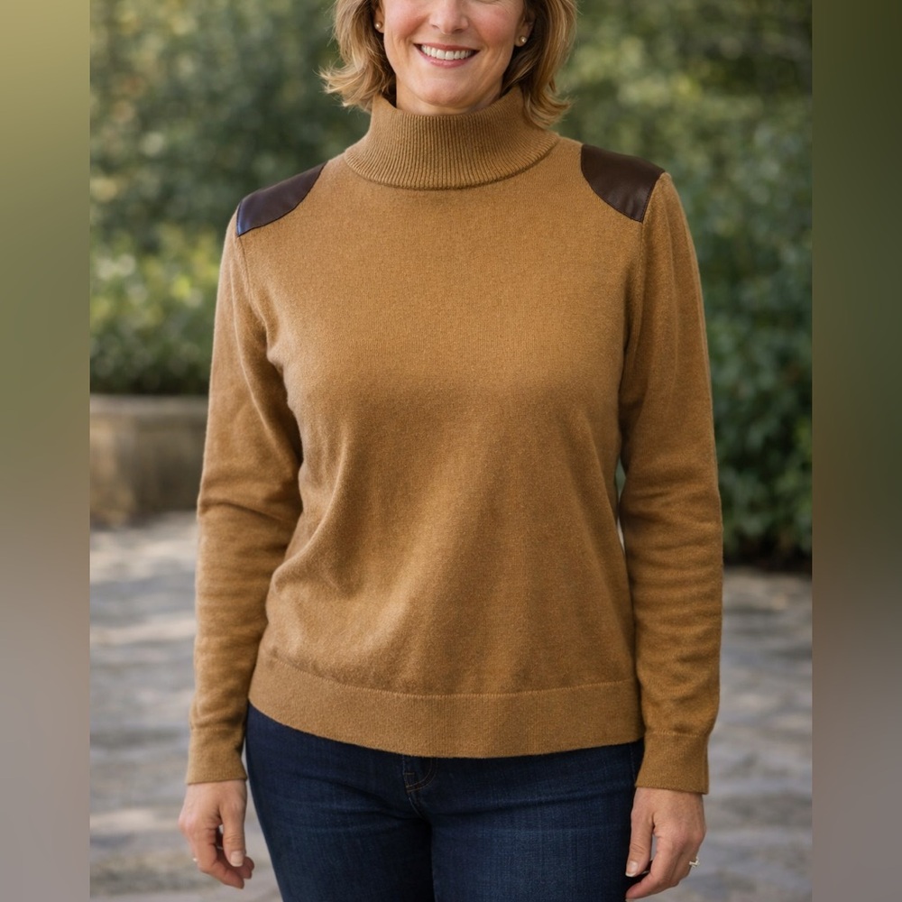 NWT MICHAEL Michael Kors Camel Brown Turtleneck Sweater large